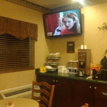 Deerfield Inn And Suitesスティール エクステリア 写真